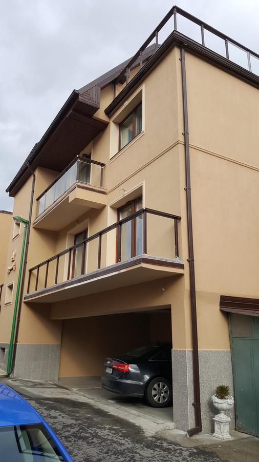 Grand View Apartment