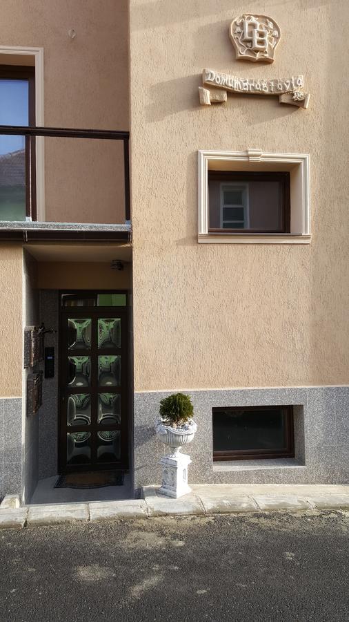 Grand View Apartment